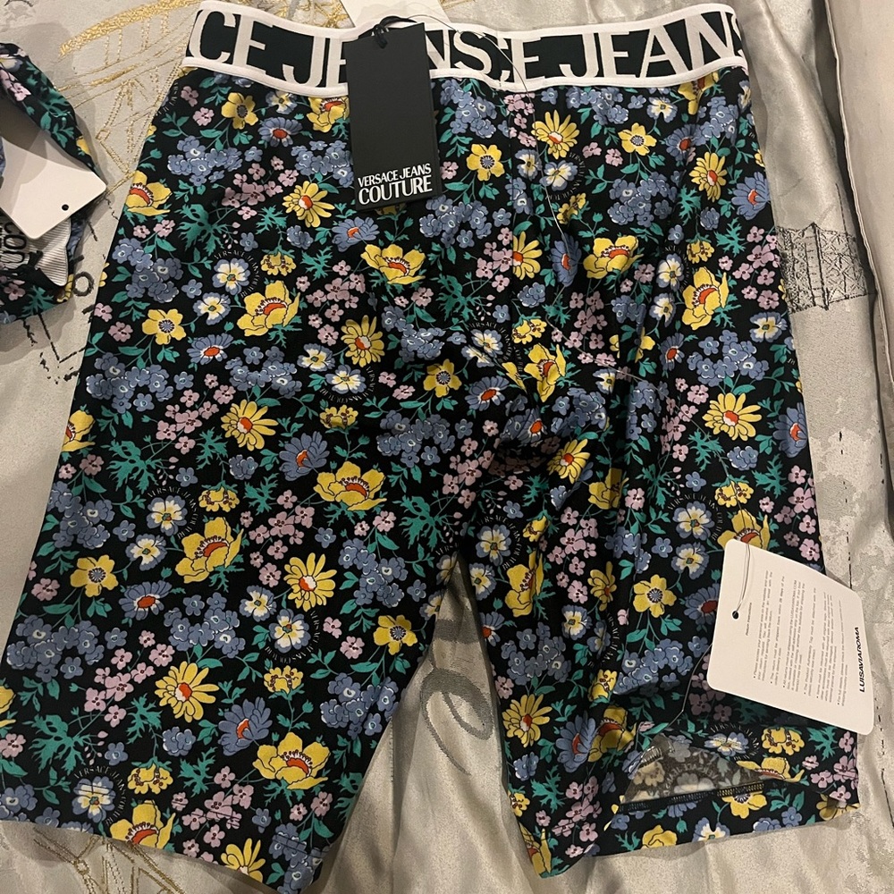 Brand New W. tags Versace Jeans Couture Set - Picture 3 of 4